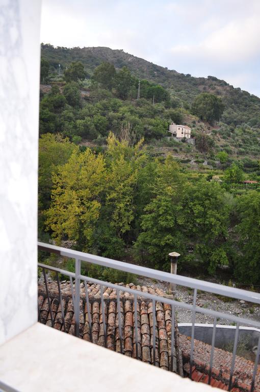 Casa Catena Francavilla di Sicilia Værelse billede