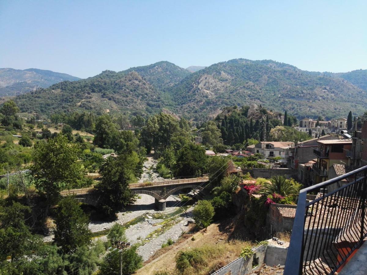 Casa Catena Francavilla di Sicilia Eksteriør billede