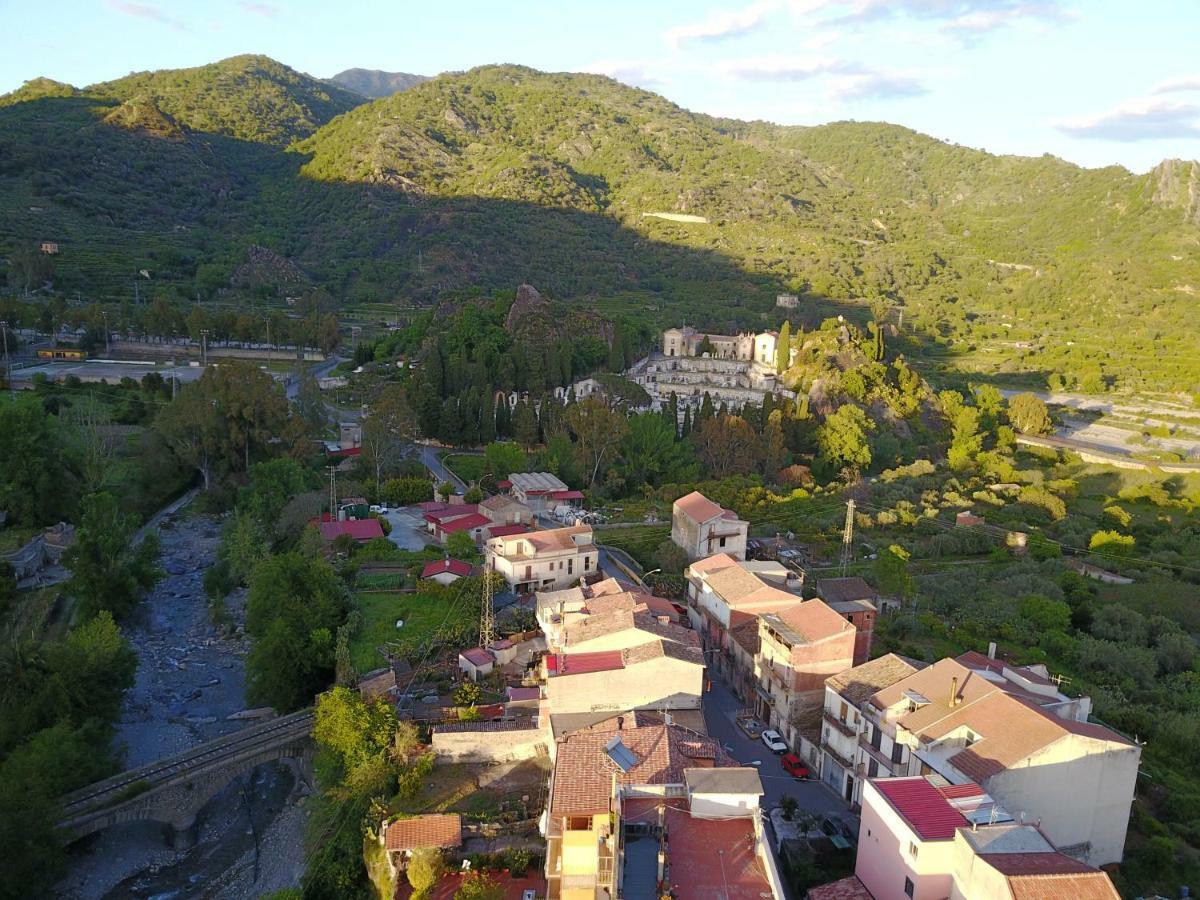 Casa Catena Francavilla di Sicilia Eksteriør billede